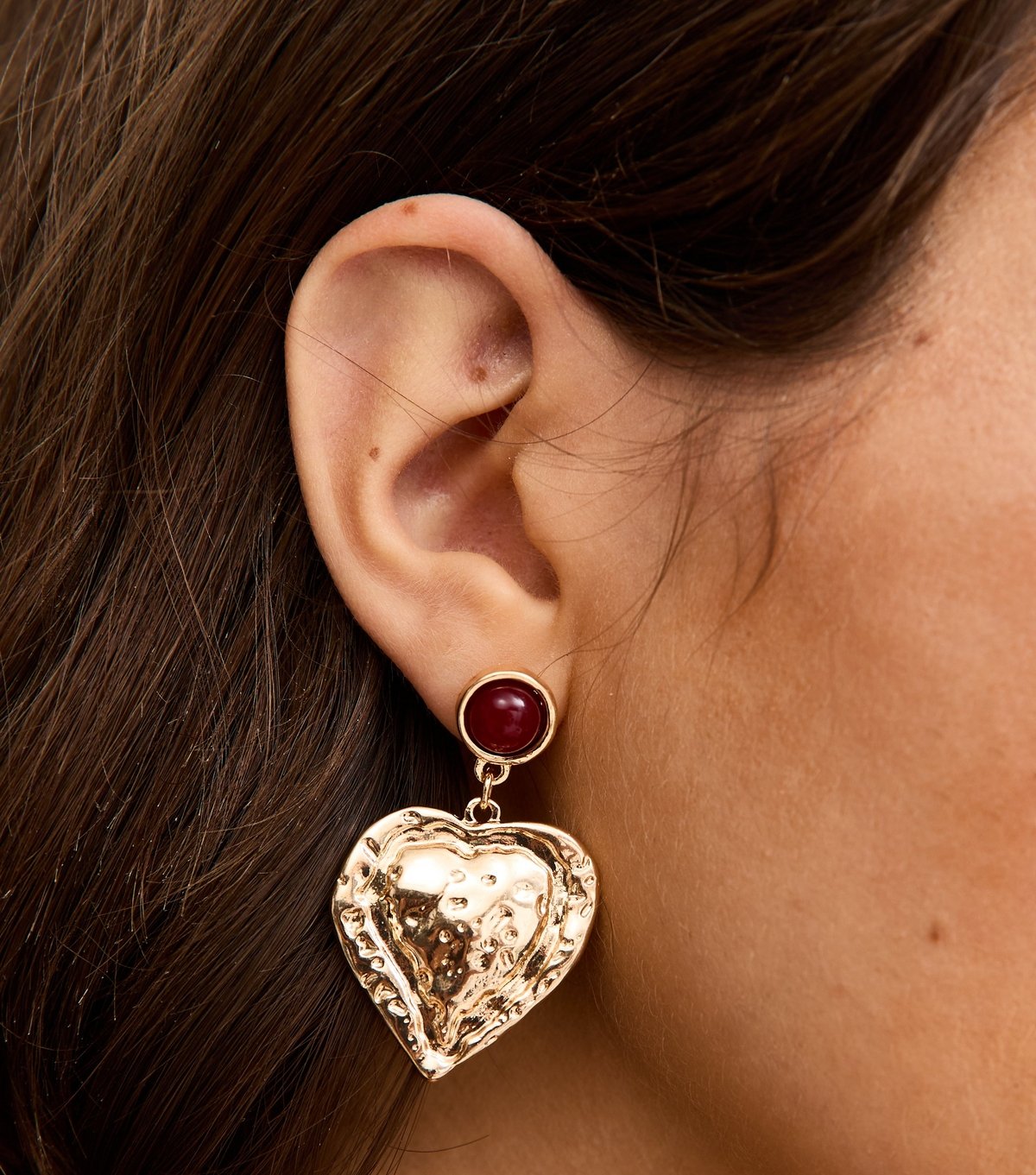 New Look Gold Tone Beaten Heart Burgundy Drop Earrings New Look - 2