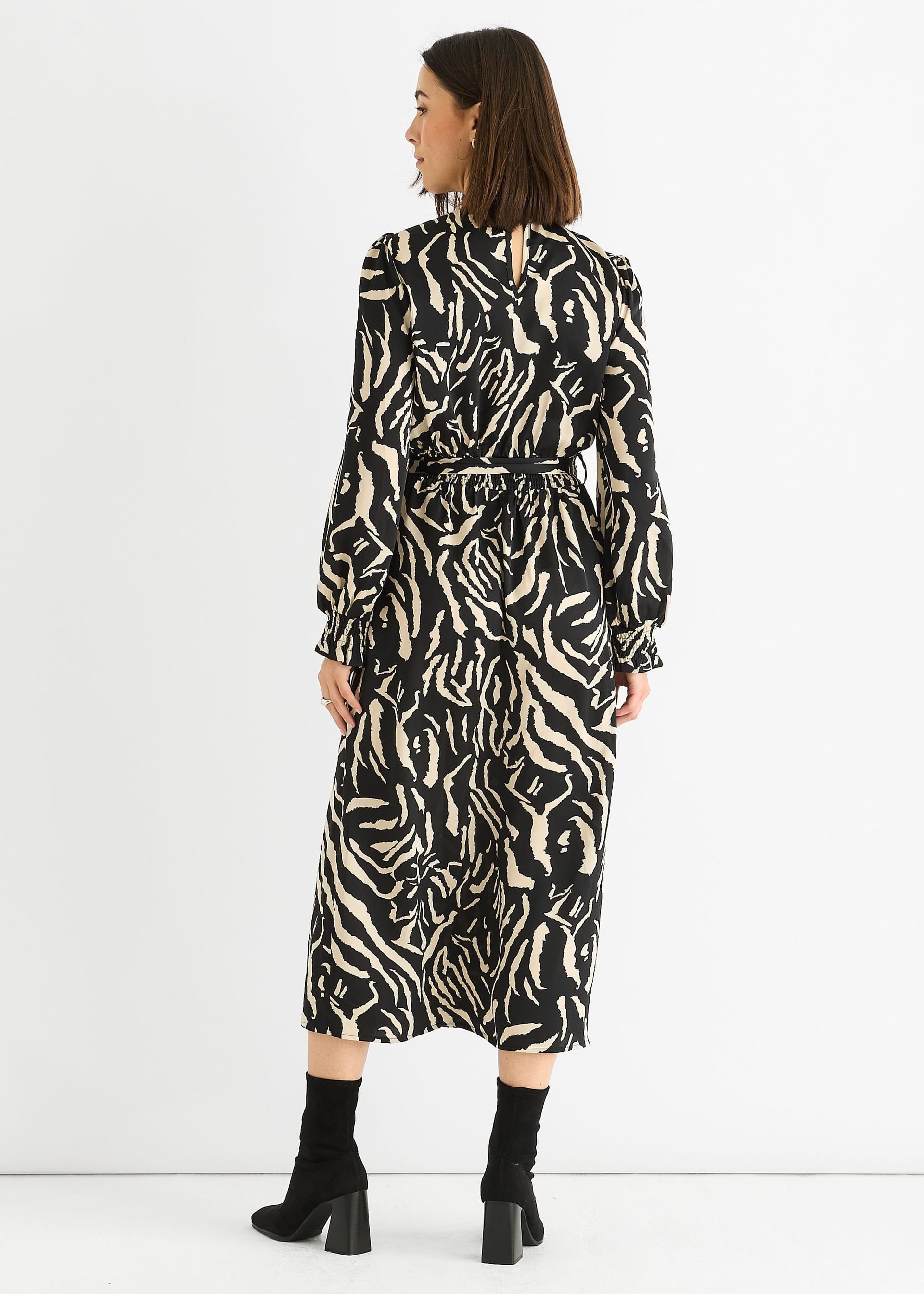 Gini London Gini London Women's Black Animal High Neck Satin Midi Dress - 4
