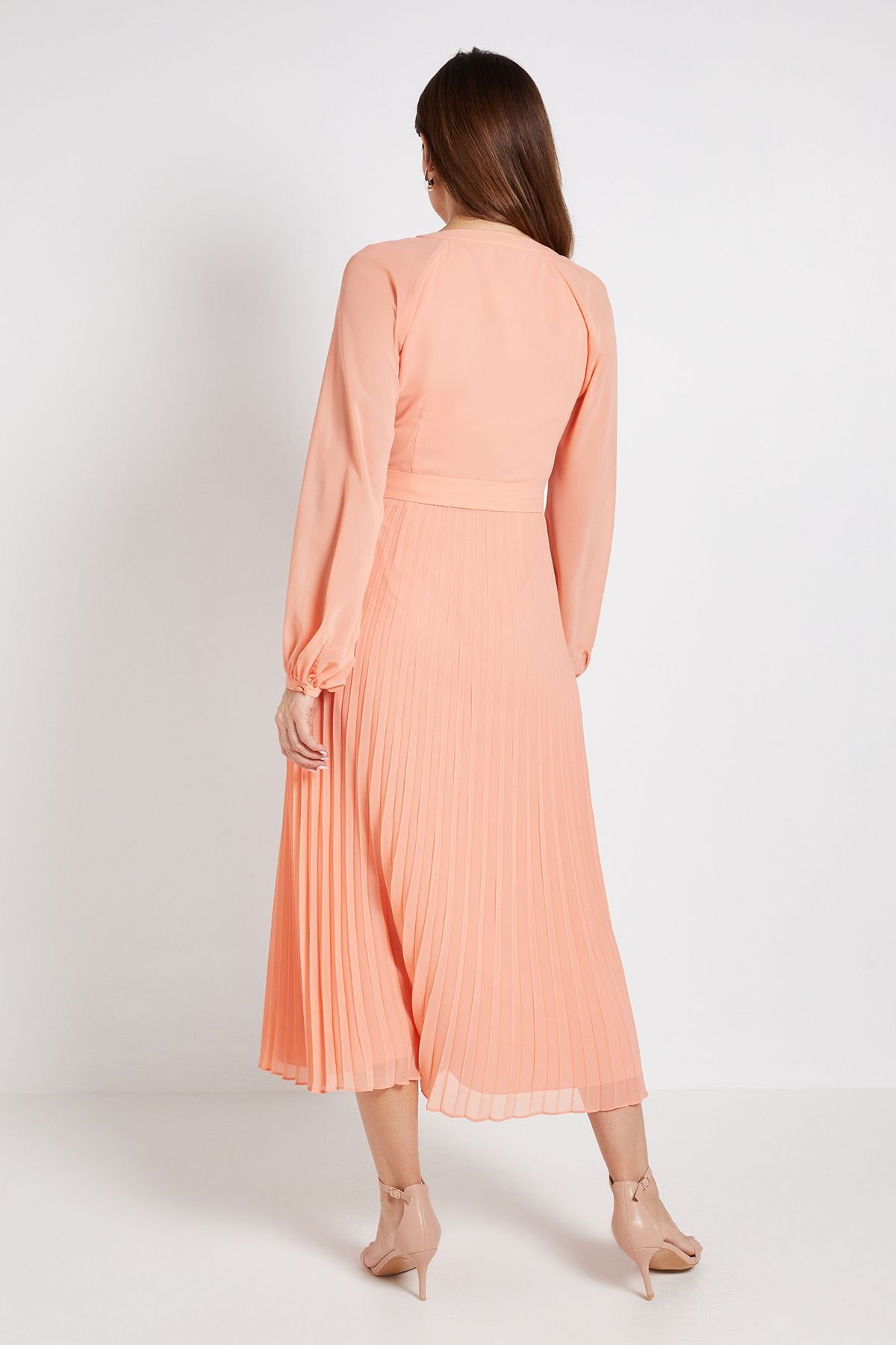 Wallis Wallis Women's Chiffon Pleat Detail Midi Dress in Apricot - 3