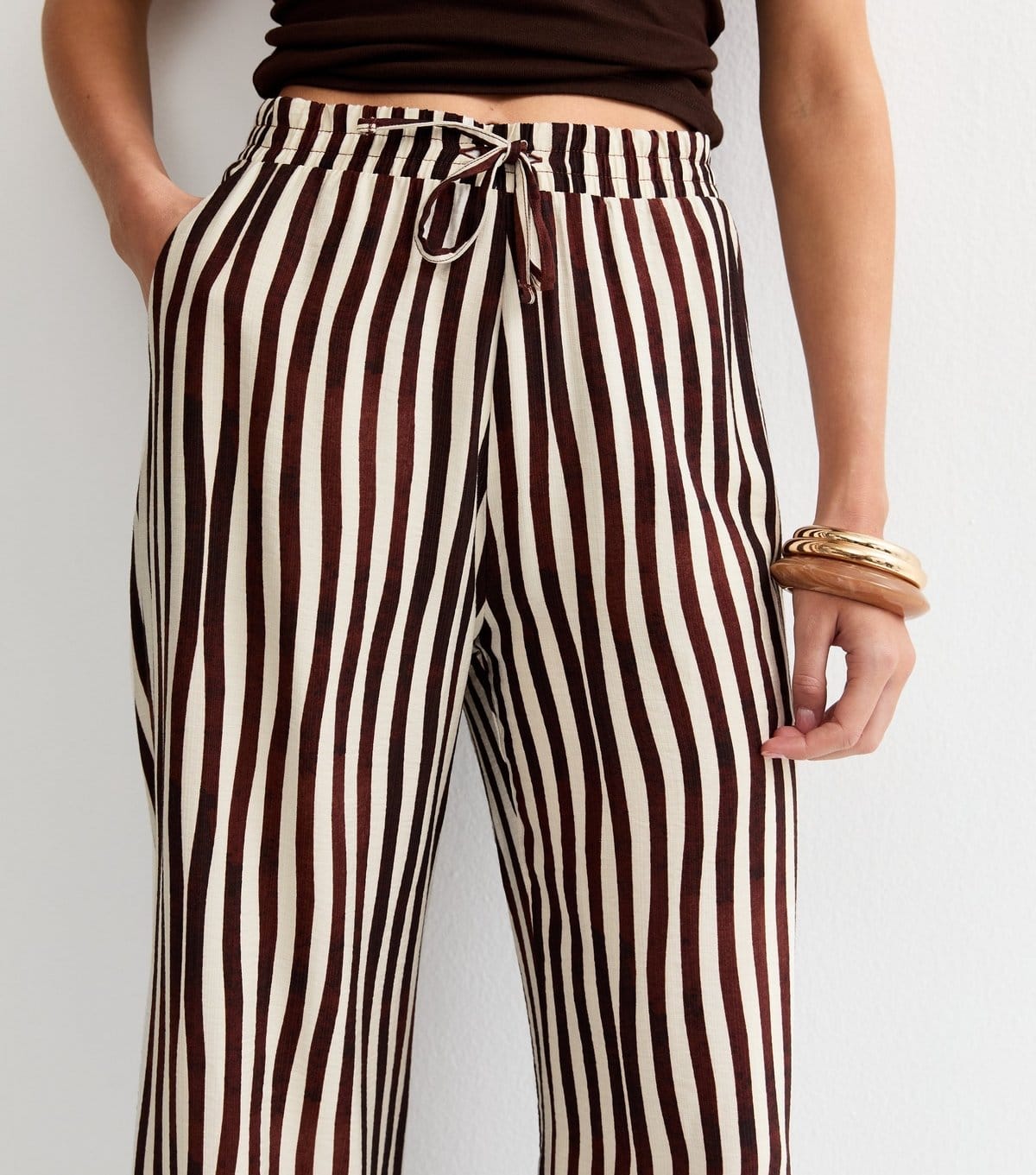 New Look Women's Brown and Cream Striped Wide Leg Trousers New Look - 4