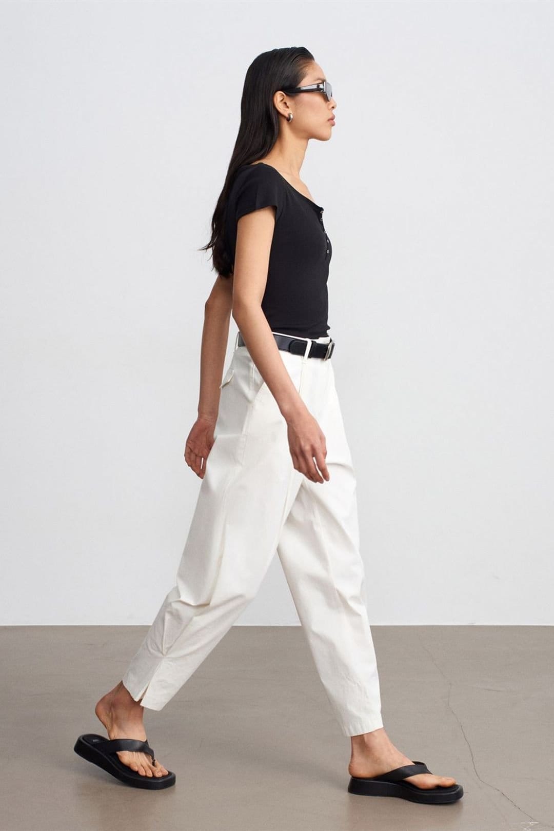 Dilvin Dilvin Women's Women's High-waist Wide-leg Poplin Trousers in Off-White - 4