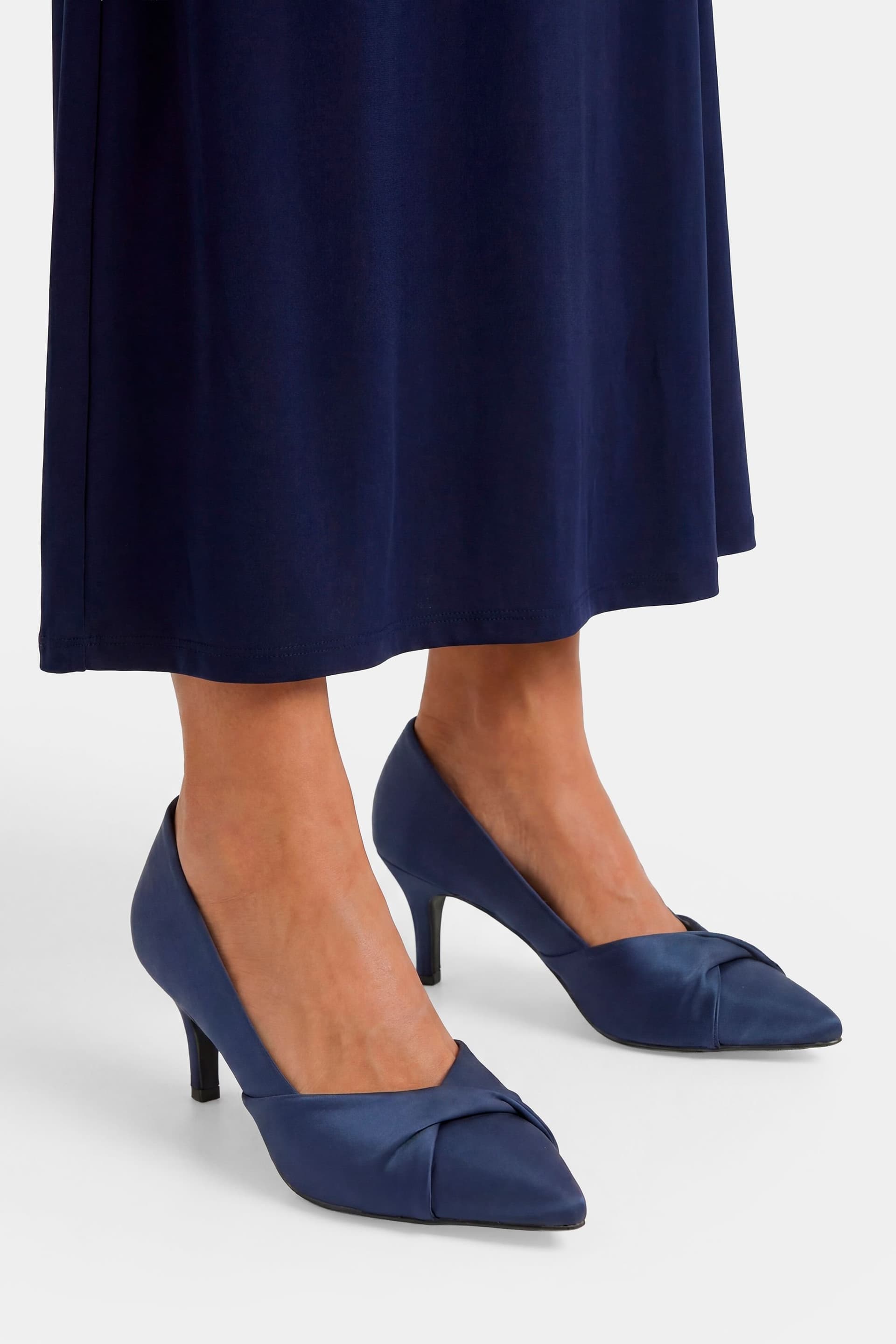 Wallis Wallis Women's Wide Fit Delina Satin Twist Front Kitten Heel Comfort Sock Court Shoes in Navy