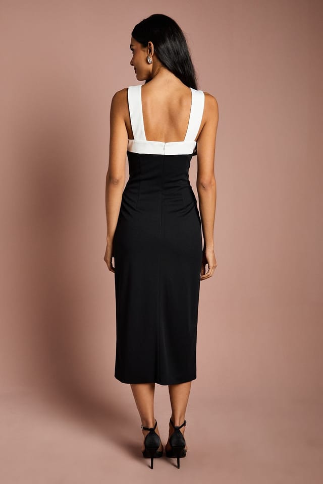 Coast Coast Women's Cross Neck Bow Detail Pencil Dress in Mono - 3