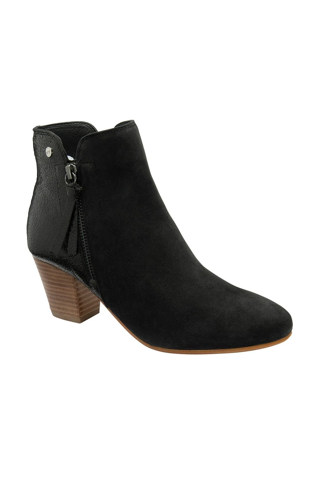 Ravel Ravel Women's 'Tay' Suede Heeled Ankle Boots in Black