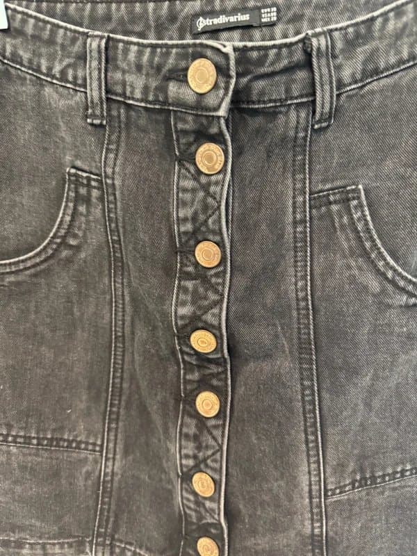 Stradivarius Stradivarius Black Wash Button-Up Denim Mini Skirt - Size UK 10 (EUR 38)