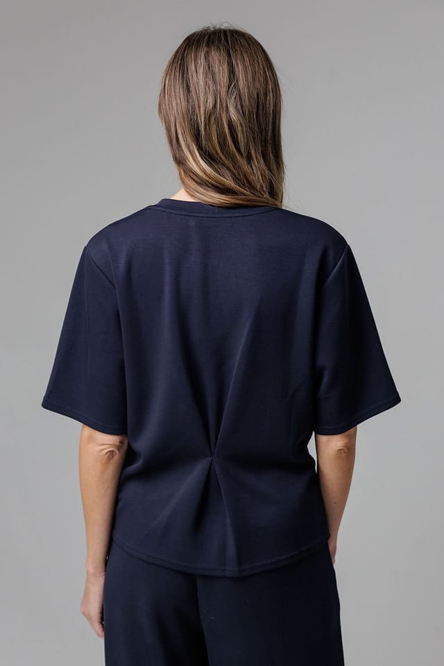 French Connection French Connection Women's Luxe Short Sleeve Crew Neck Pinched Top in Navy - 2