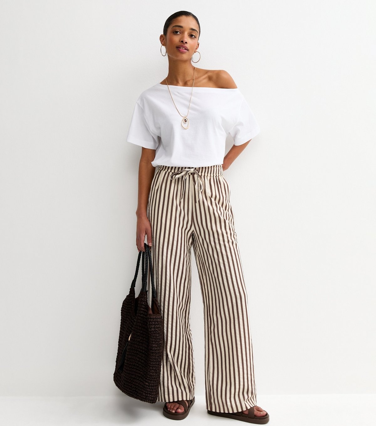 New Look Women's Brown Striped Seersucker Wide Leg Trousers New Look - 3