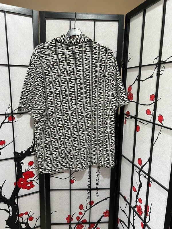 Bershka Black and white shirt size M