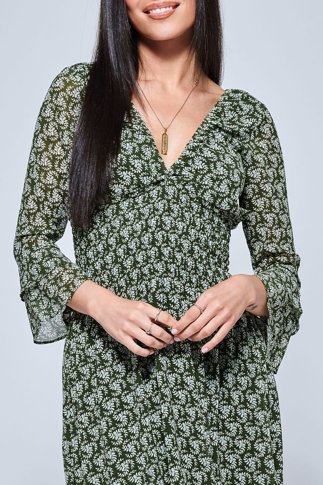 Jolie Moi Jolie Moi Women's Qaiya Shirred Chiffon Maxi Dress in Green - 3