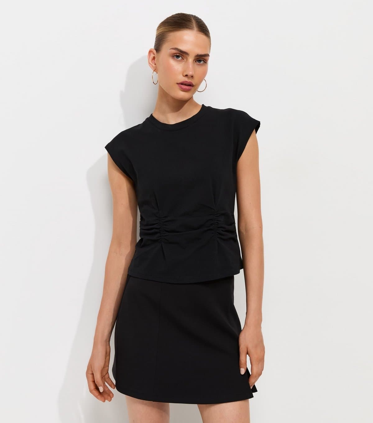 New Look Women's Black Cotton Rich Ruched Waist Cap Sleeve T-Shirt New Look