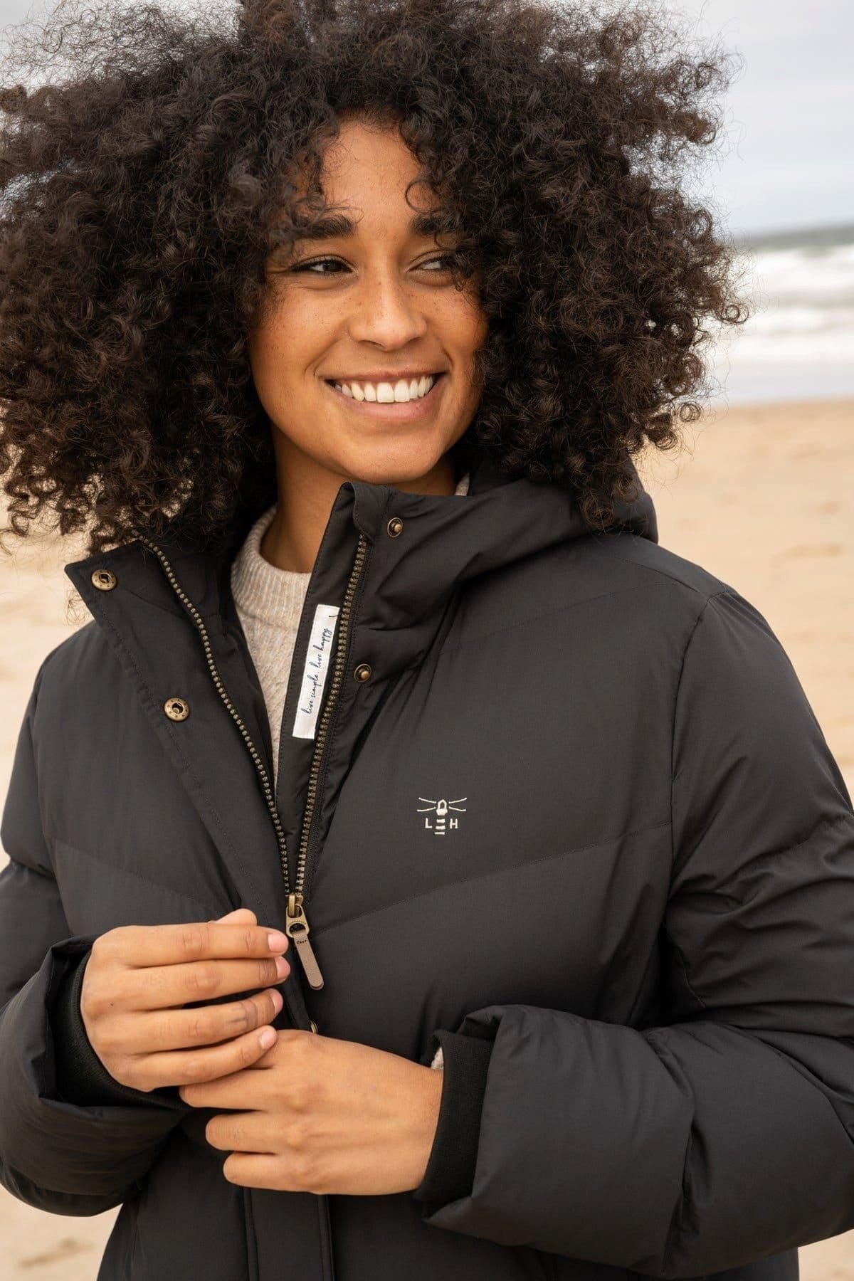 Lighthouse Clothing Lighthouse Clothing Women's Savannah Coat in Jet Black - 4