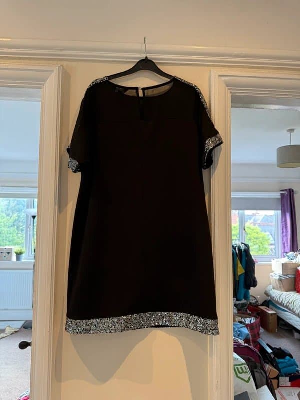 New Look Women’s black sparkly dress