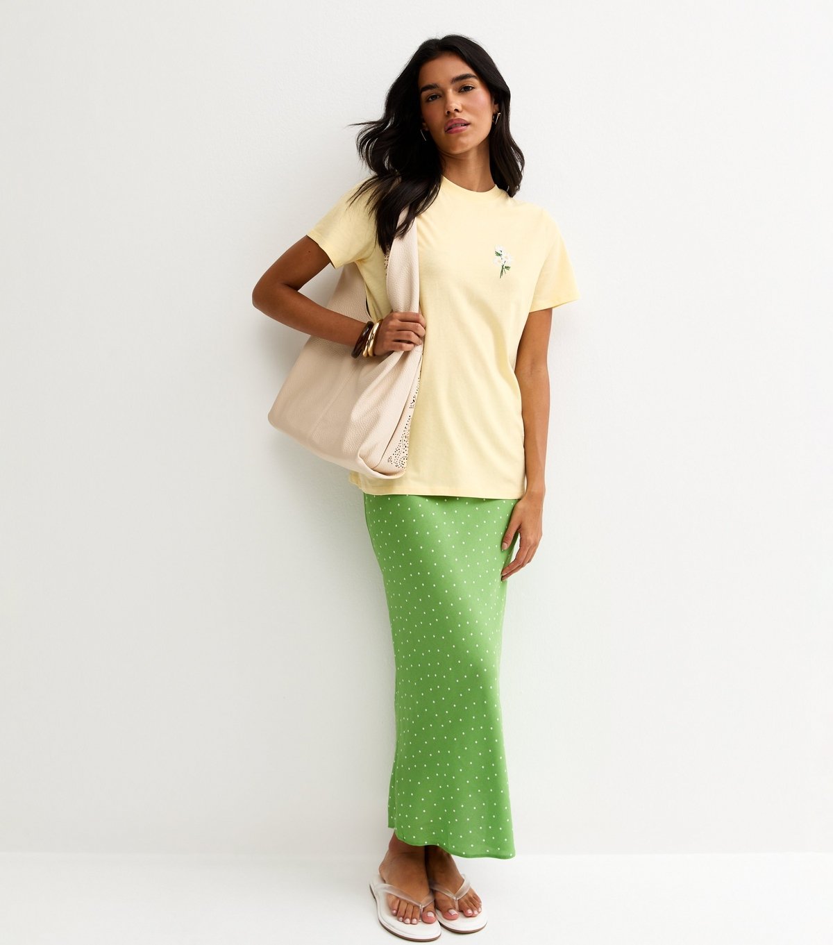 New Look Women's Light Yellow Cotton Embroidered Daisy T-Shirt New Look - 3