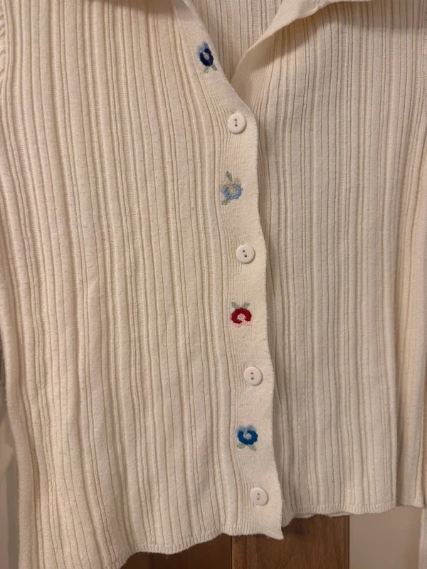 ASOS ASOS cream floral embroidered ribbed shirt collar cardigan size 8 - 1