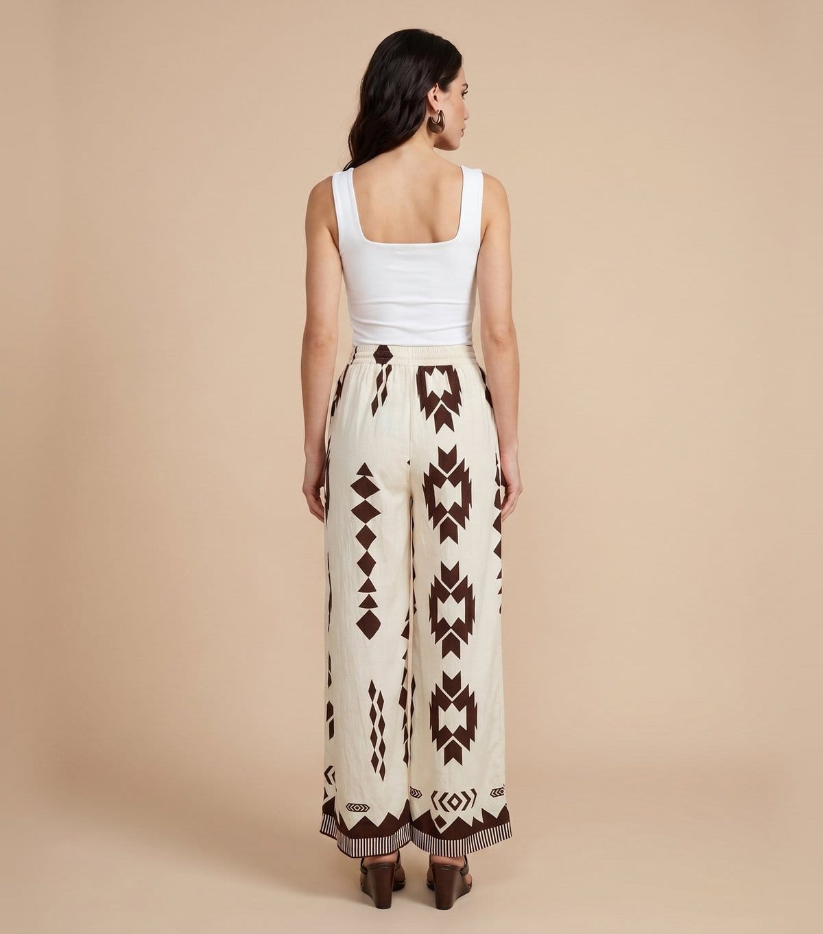 Urban Bliss Women's Brown Geometric Print Wide Leg Trousers Urban Bliss New Look - 4
