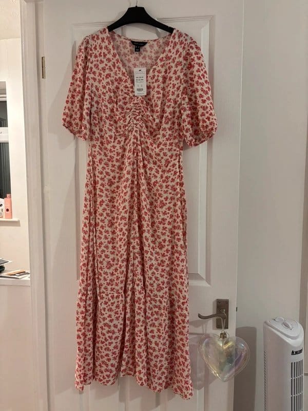 New Look Cream/Red Floral Ruched Front Dress, Size 12
