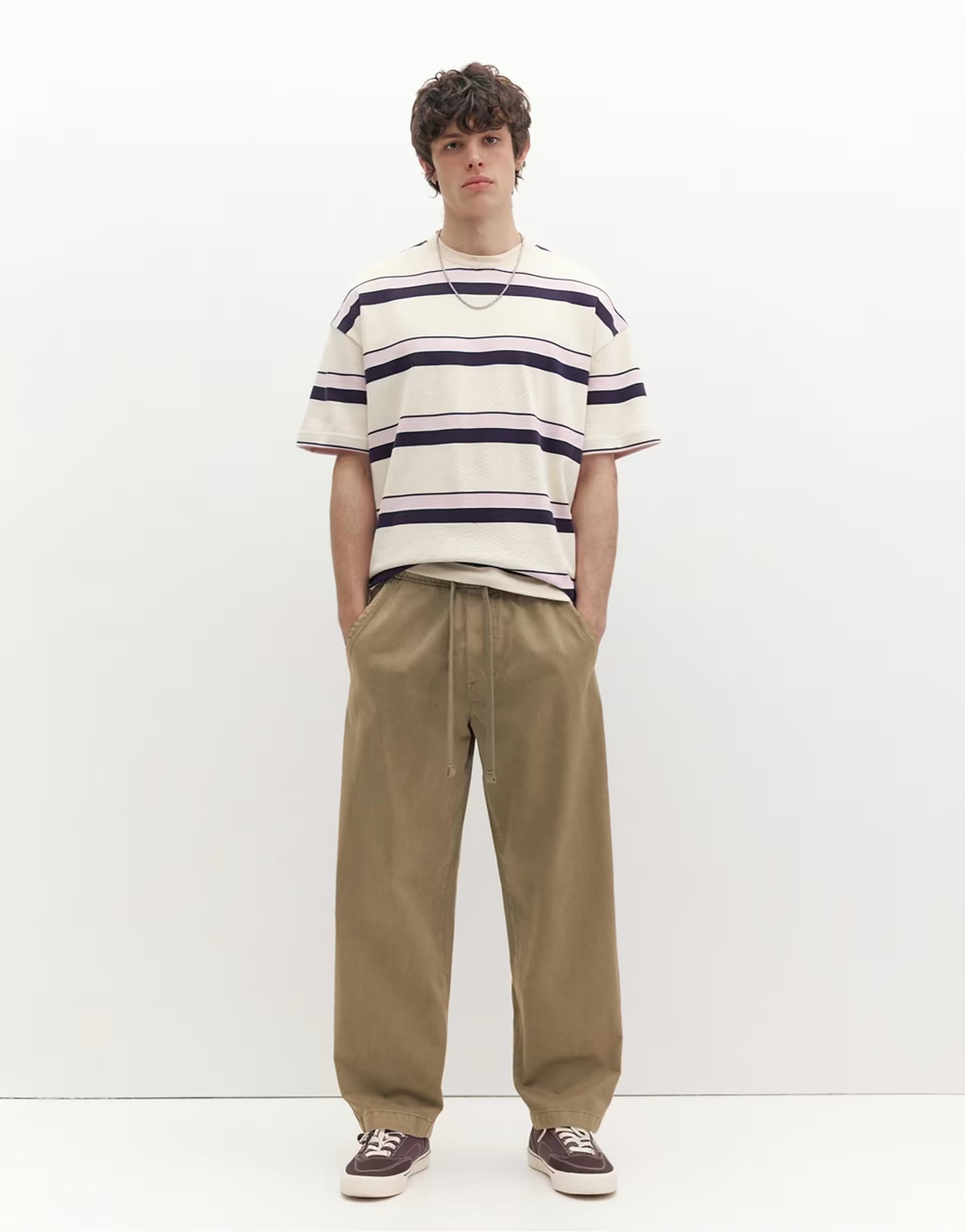 ASOS Pull&Bear Baggy jogger trousers in brown