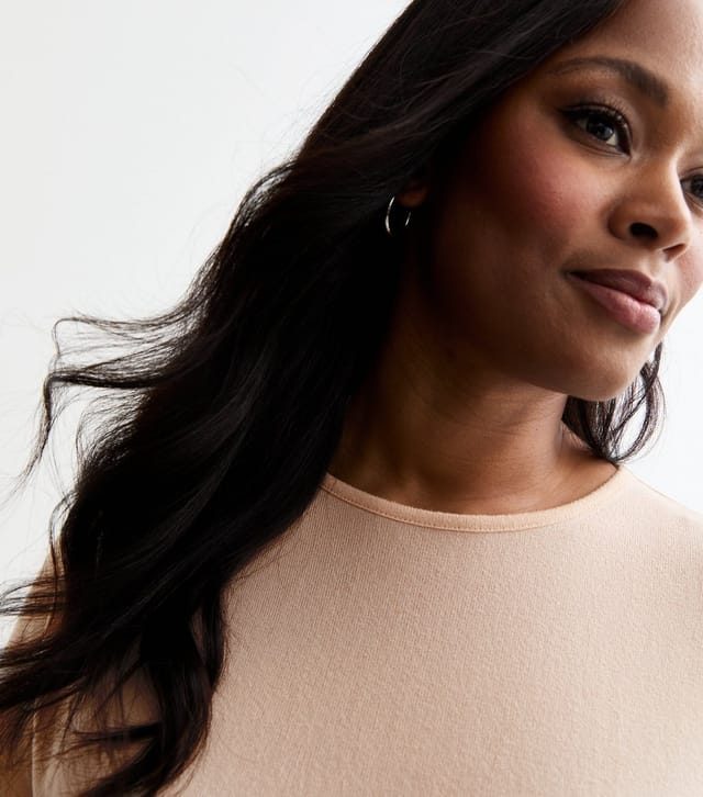 New Look Women's Plus Size Cream Soft Touch Slit Hem Top Curves New Look - 2