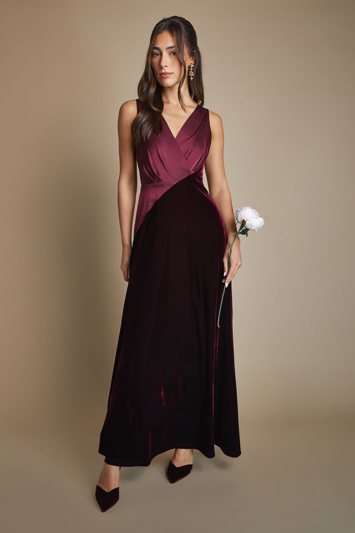 Coast Coast Women's Velvet Contrast V Neck Full Skirt Maxi Bridesmaid Dress in Malbec