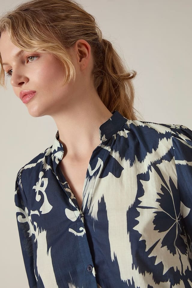 James Lakeland James Lakeland Women's Navy Ornamental Print Shirt - 3