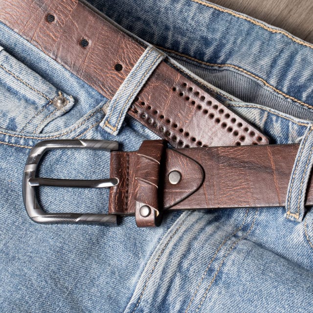 Woodland Leathers Woodland Leathers Men's Mens Jeans Belt, Vintage Effect 1.5" Distressed Leather Belt in Brown - 2