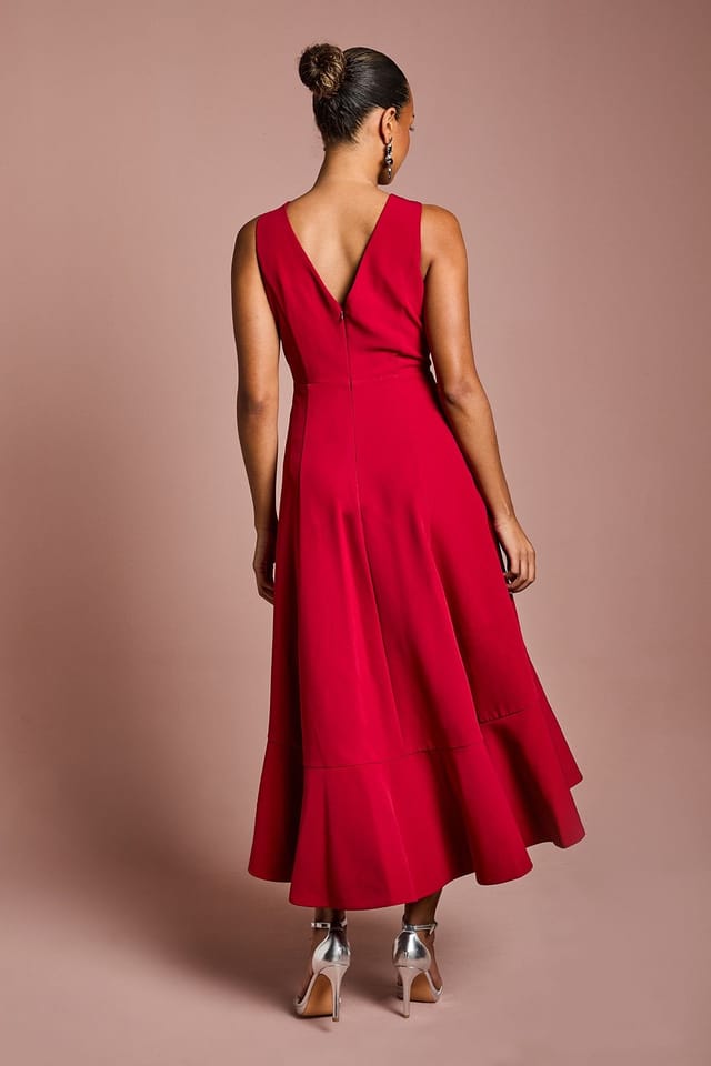Coast Coast Women's Petite Crepe Ruffle Dress With Low Back in Berry - 3