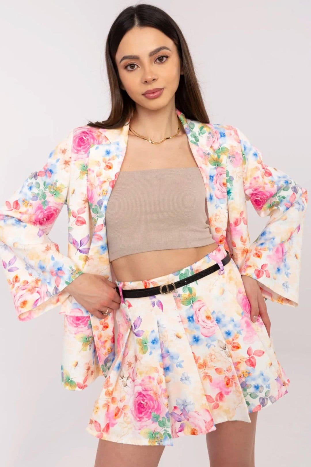 Love Lace Love Lace Women's Floral Blazer & High Waisted Shorts Set in Beige - 4