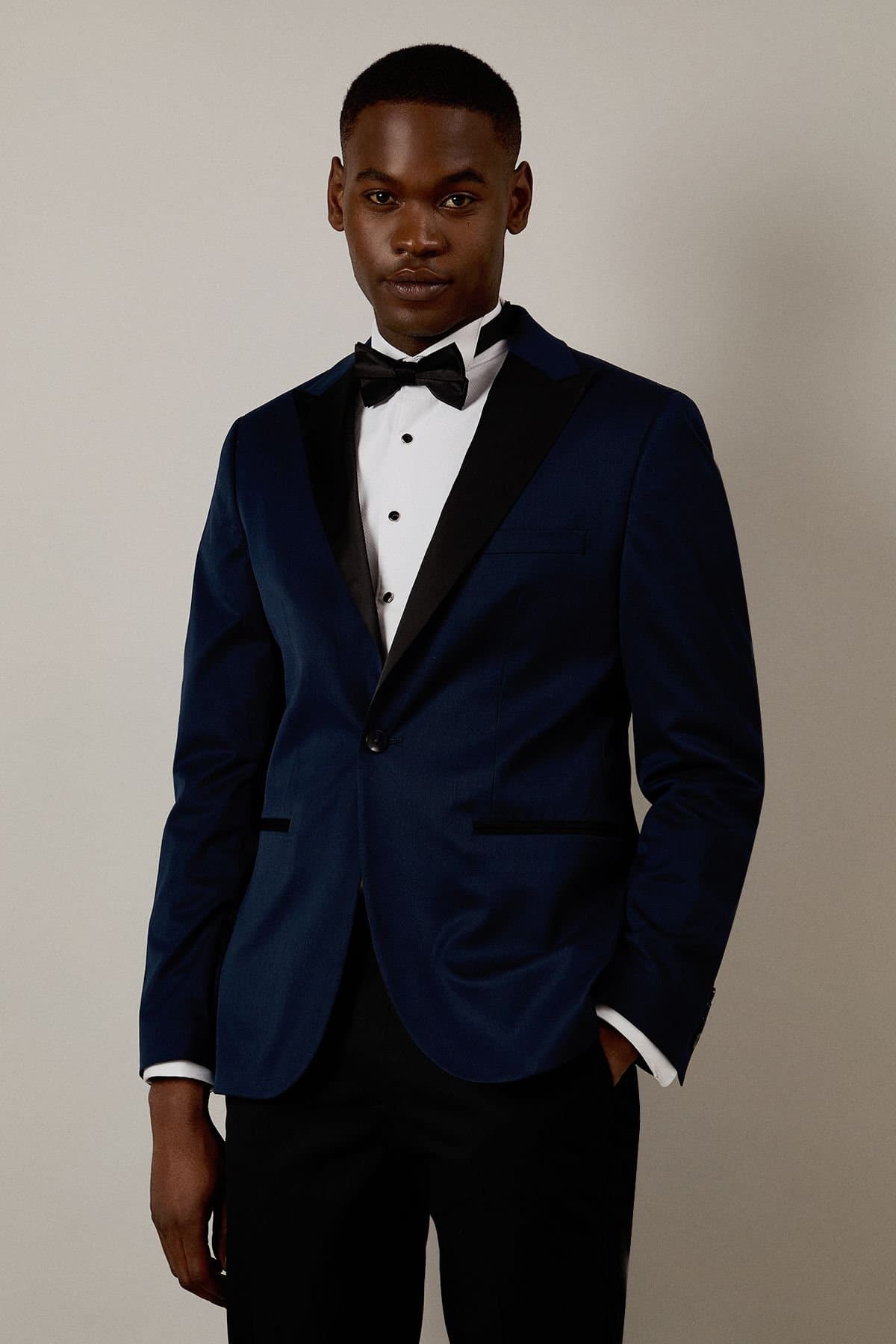 Burton Burton Men's Navy Tailored Fit Peak Collar Tuxedo Jacket