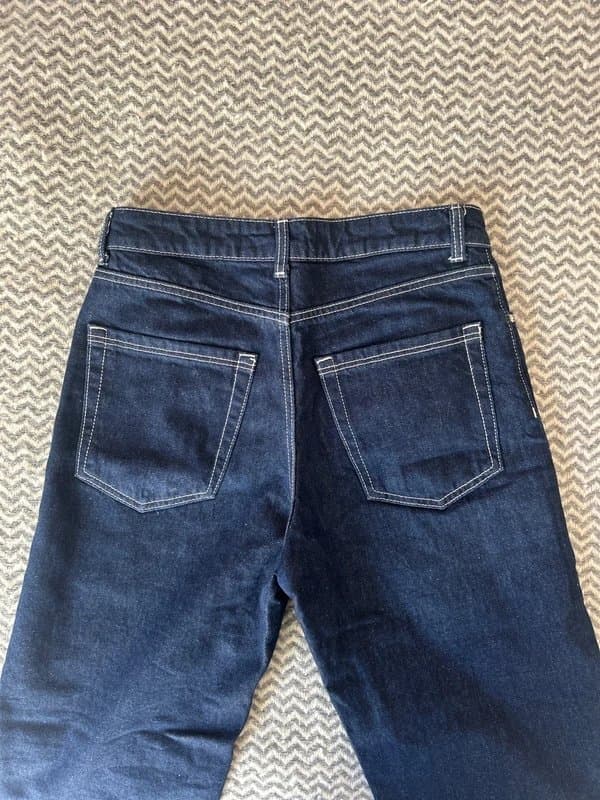 Bershka Dark blue wide leg jeans with white stitch detailing