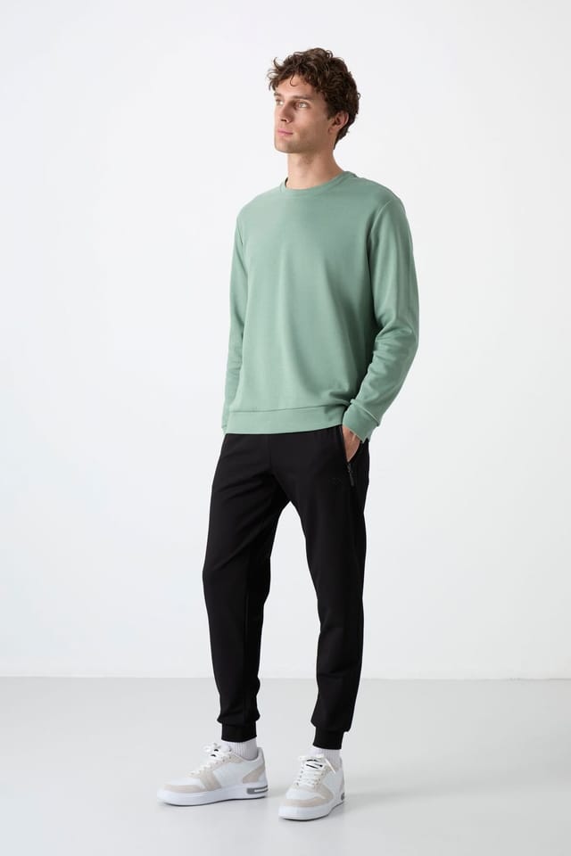 Tommy Life Tommy Life Men's Solid Pull-on Sweatpants With Zip Pocket in Black - 2