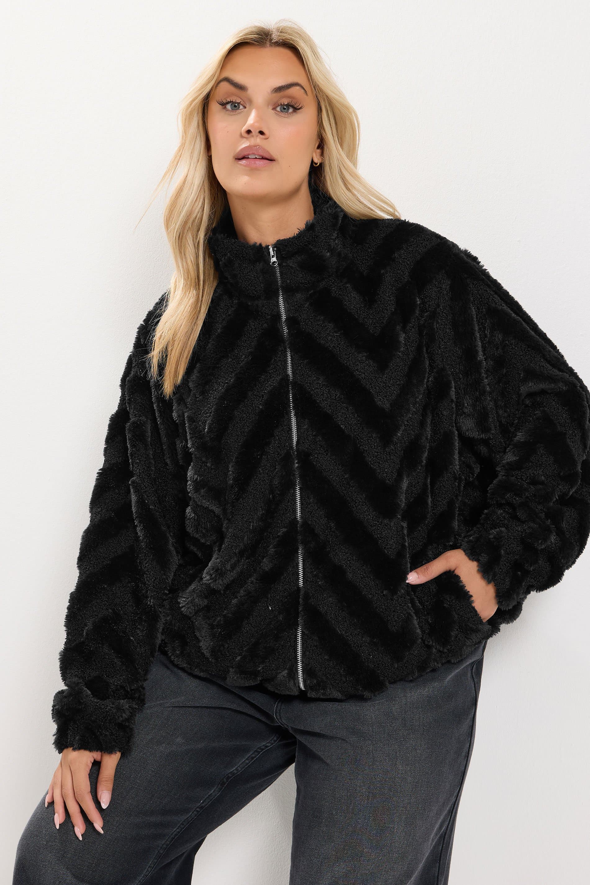Yours Plus Size Black Faux Fur Fleece