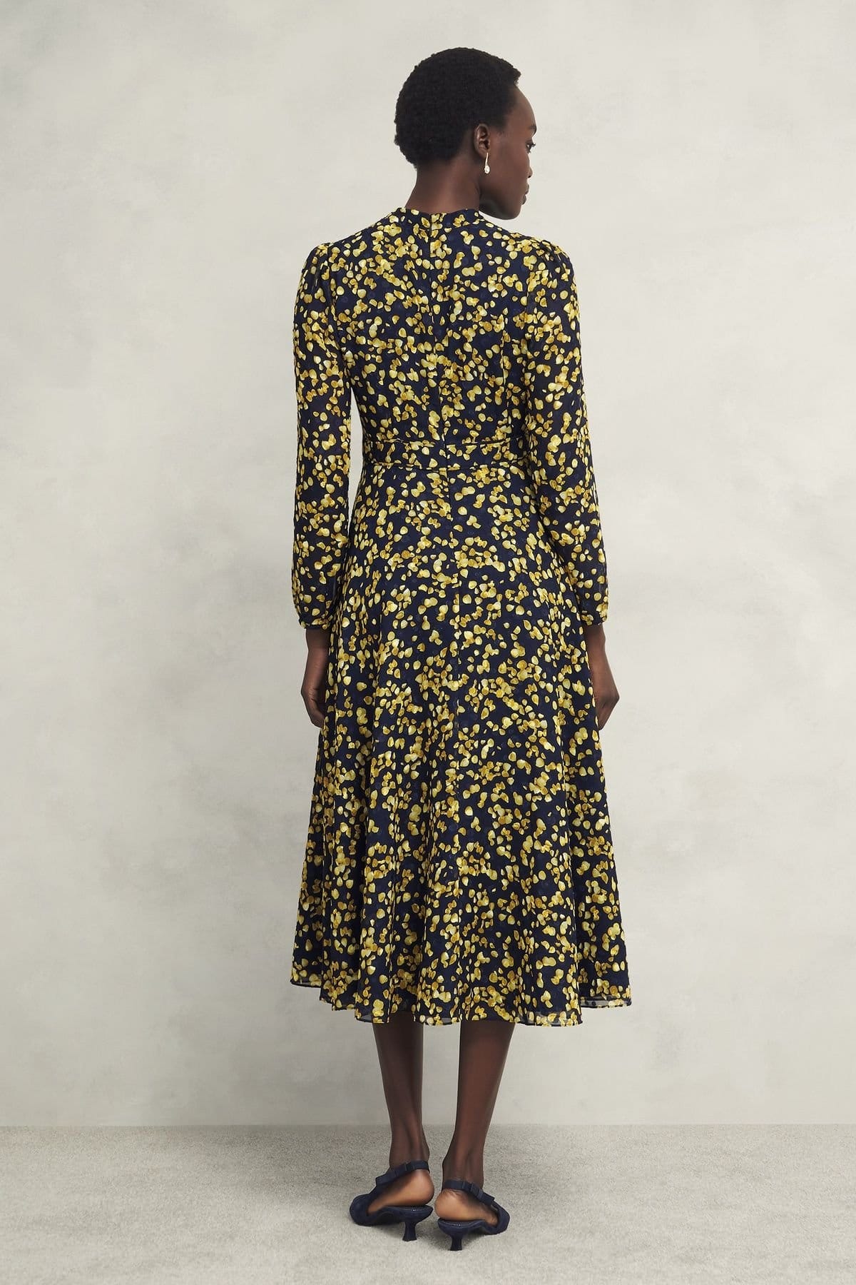 Hobbs London Hobbs London Women's Aurora Long Sleeve V-Neck Midi Dress in Dark Navy - 4