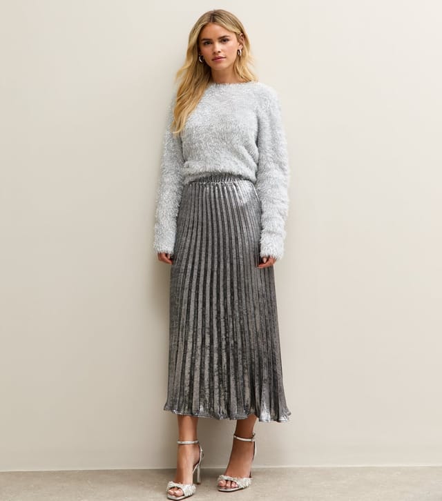 New Look Women's Petite Silver Foil Pleated Midi Skirt New Look - 2
