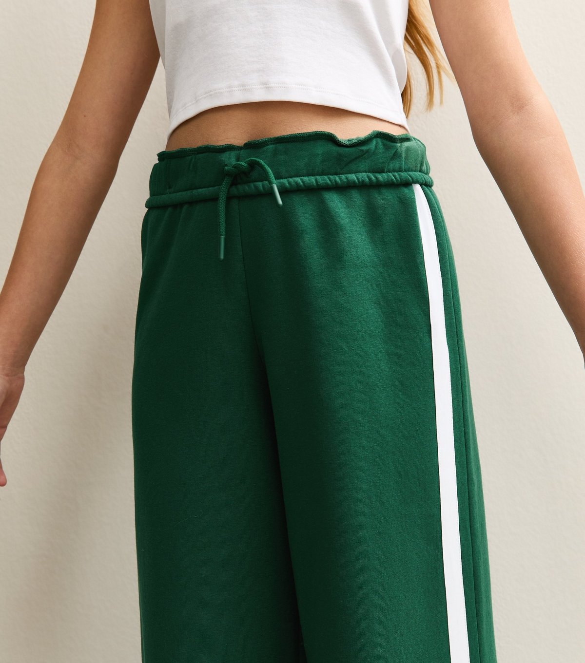 New Look Girls' Dark Green Contrast Trim Super Wide Leg Joggers New Look - 2