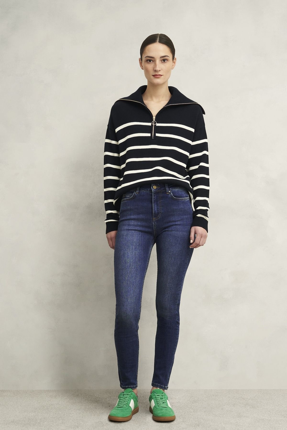 Hobbs London Hobbs London Women's Gia Sculpting Jeans in Dark Indigo - 3