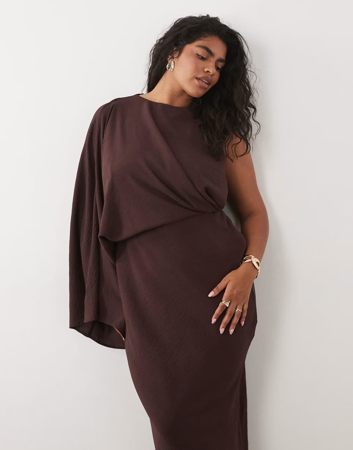 ASOS ASOS DESIGN Curve one shoulder drape back column maxi dress in fudge - 1