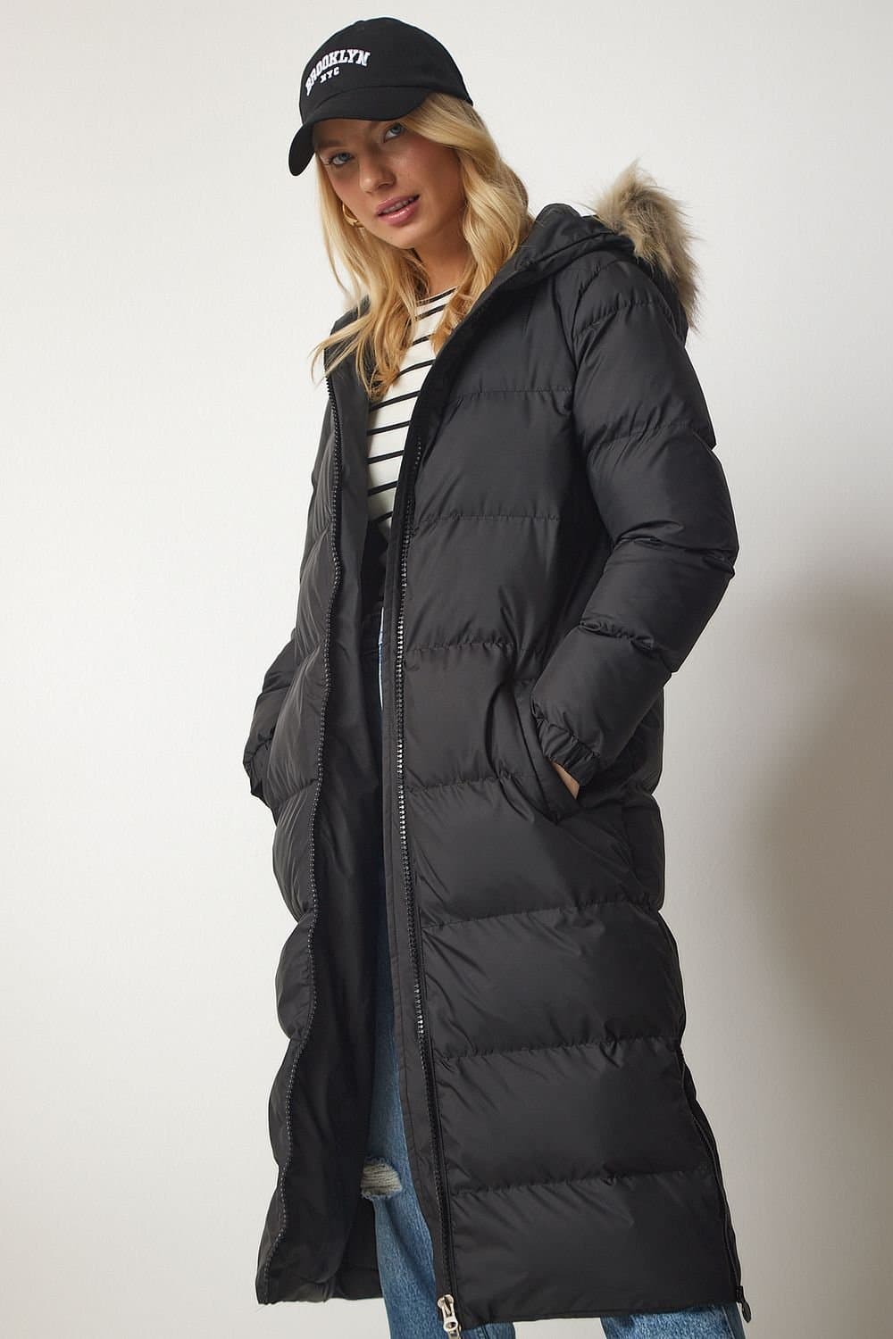 Happiness Istanbul Happiness Istanbul Women's Oversized Hooded Long Puffer Overcoat in Black