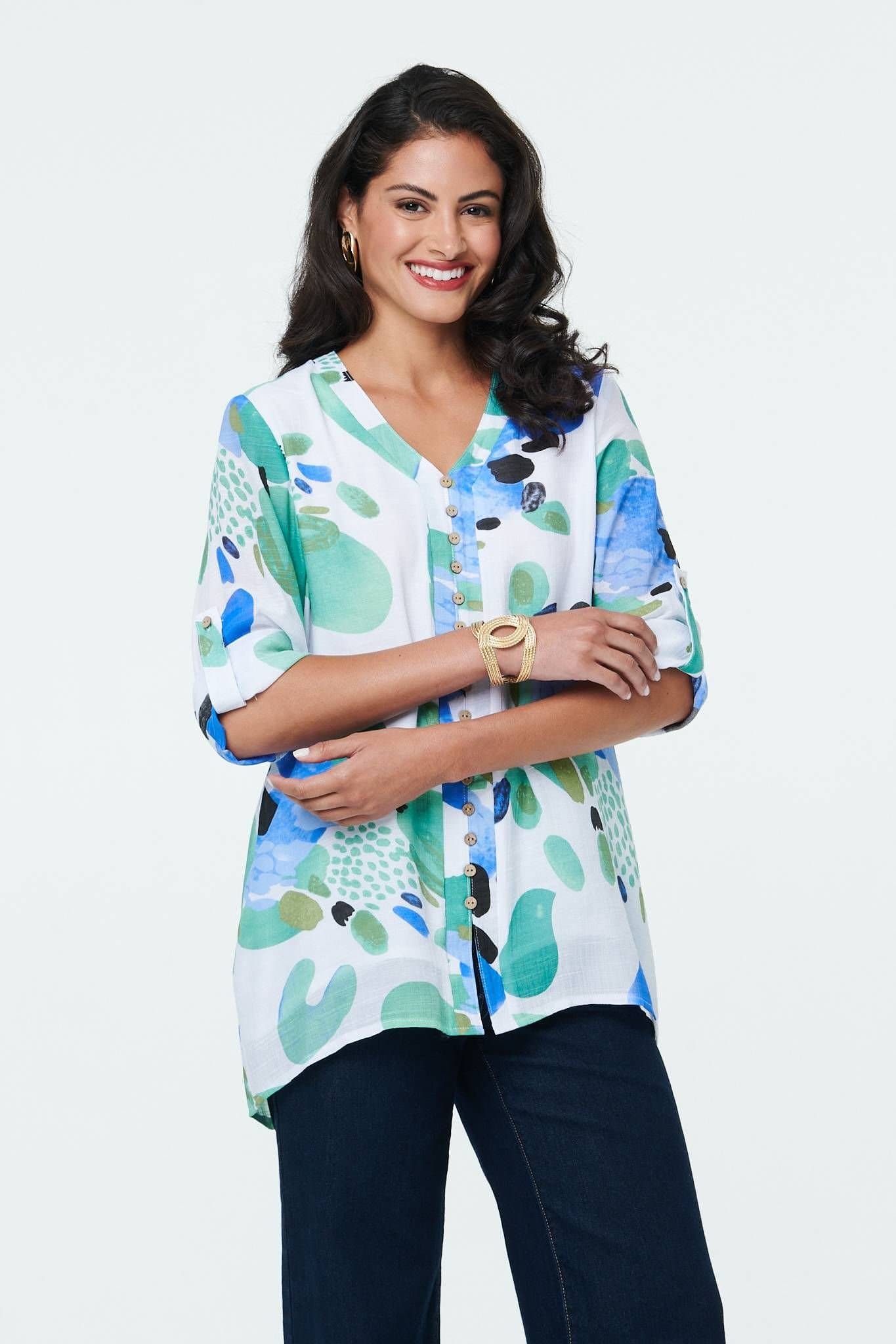 Izabel London Izabel London Women's Abstract Relaxed 3/4 Sleeve Tunic Blouse in Blue
