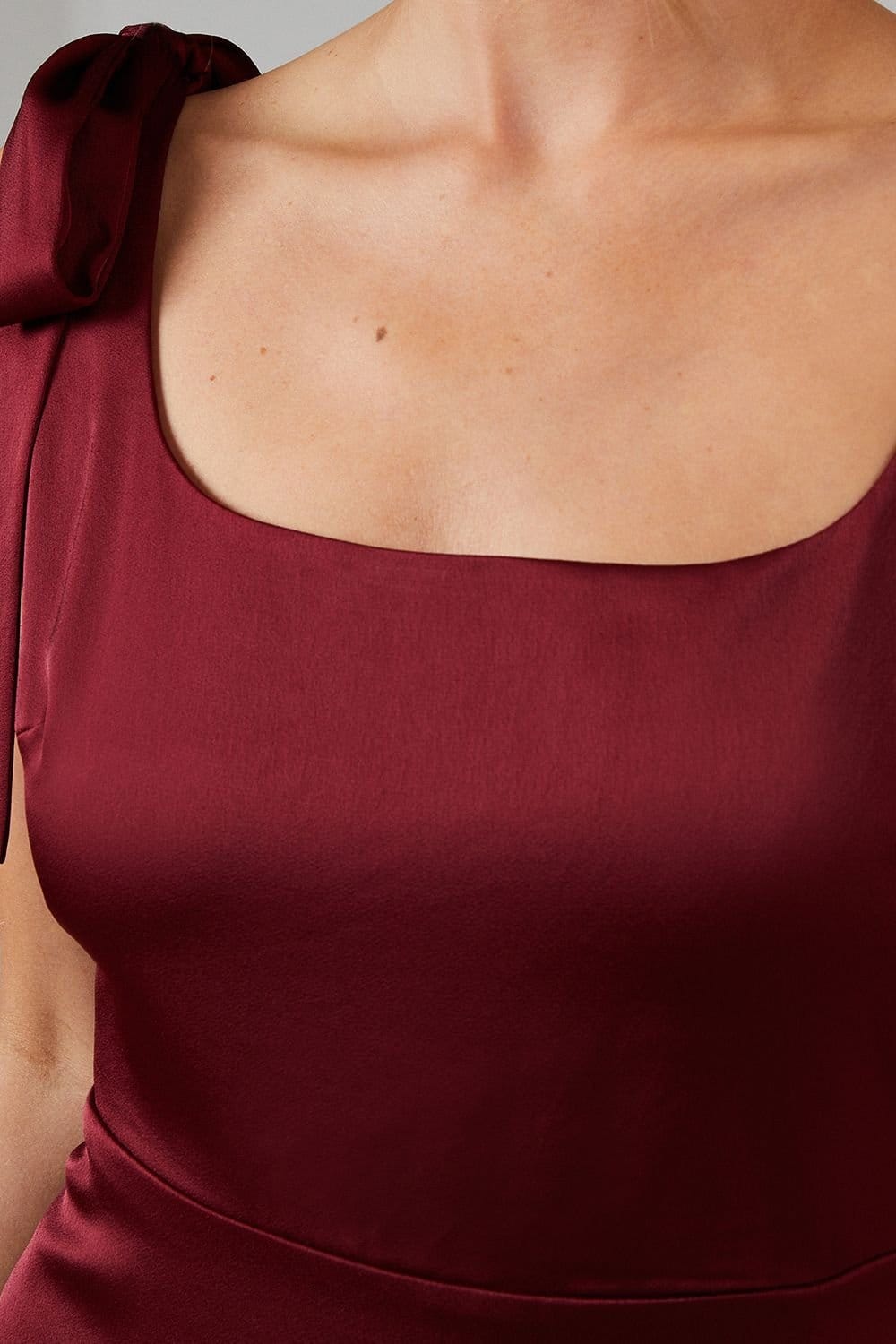 Oasis Oasis Women's Wine Satin Tie Shoulder Midi Bridesmaid Dress - 4