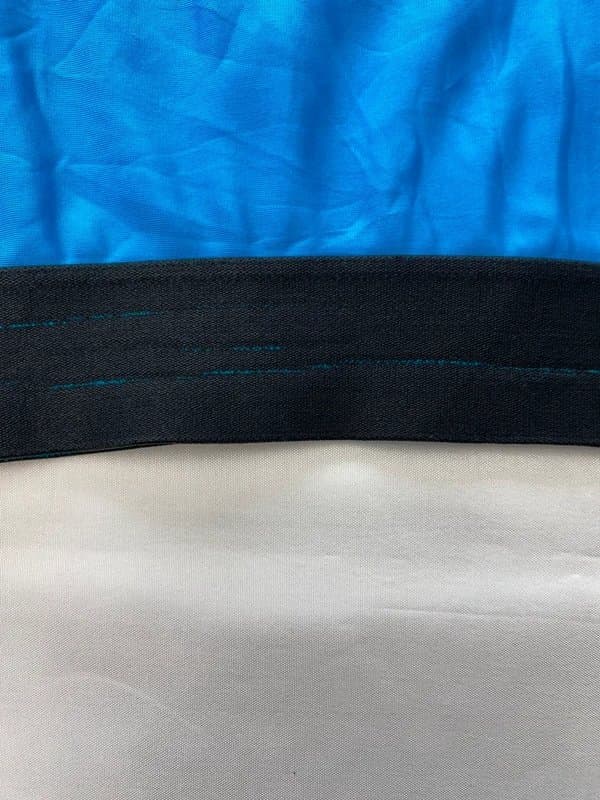 Under Armour SALE Under Armour Blue Racer Back Sports Bra Crop Top Size Large Approx