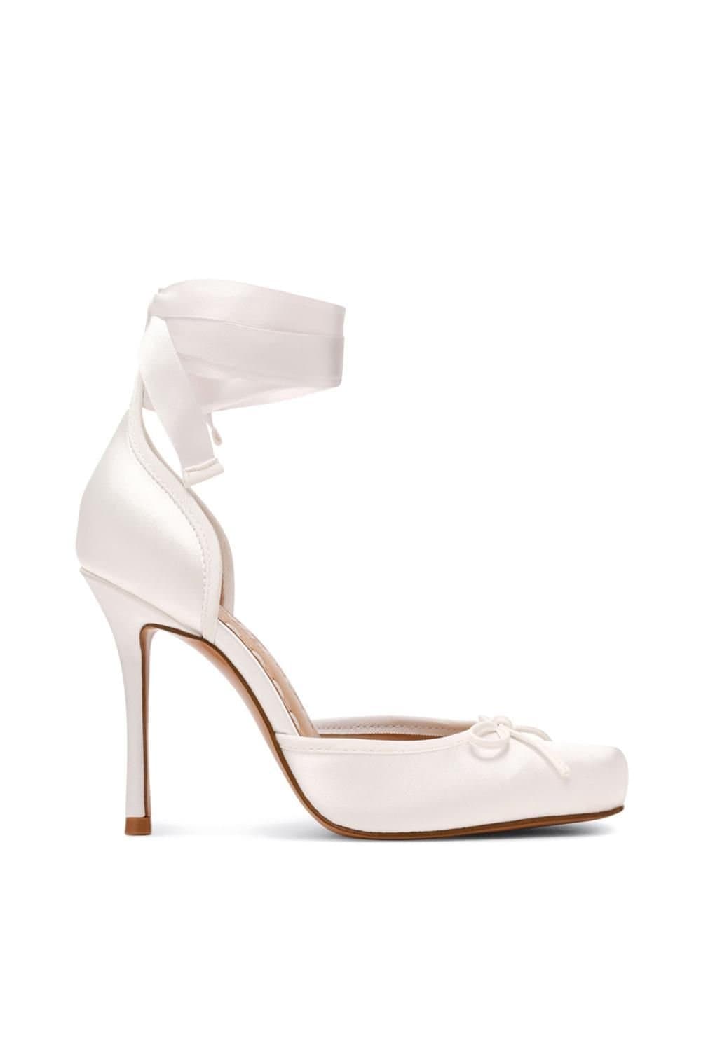 Steve Madden STEVE MADDEN Women's 'Larina White Satin' Fabric Heels