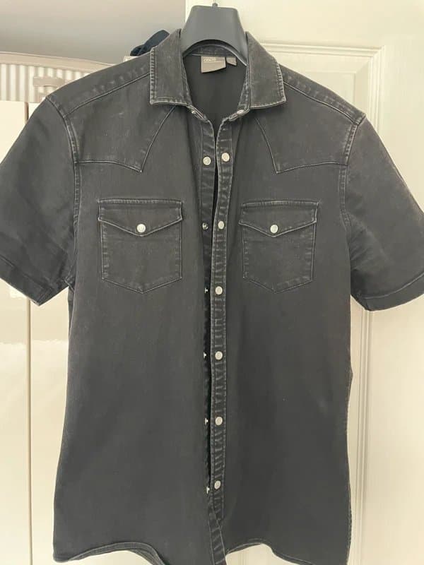 ASOS Asos Men’s Black Short Sleeve Shirt Size Small.