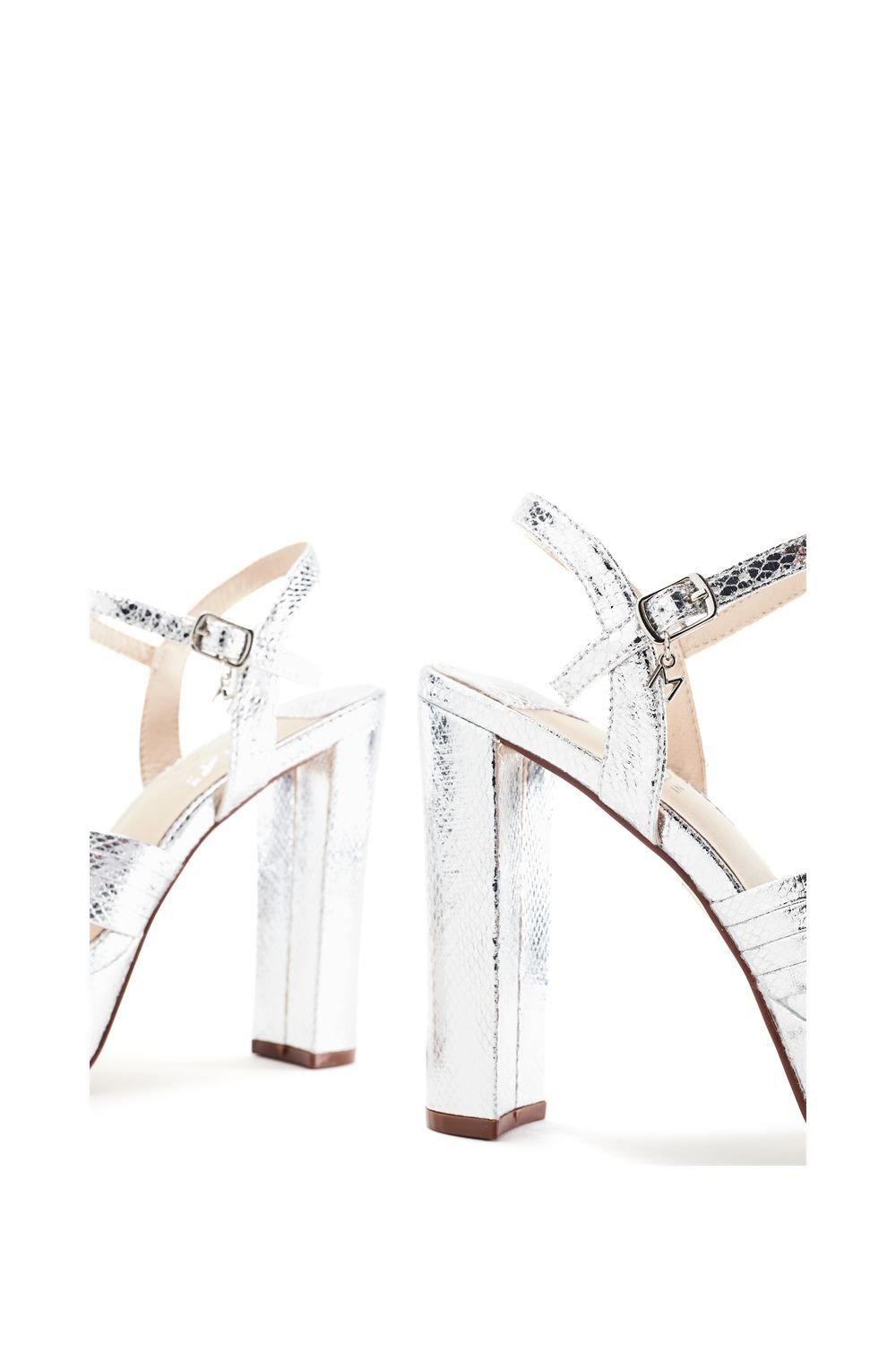 Moda In Pelle Moda In Pelle Women's 'Mardonia' Porvair Heeled Sandals in Silver - 4