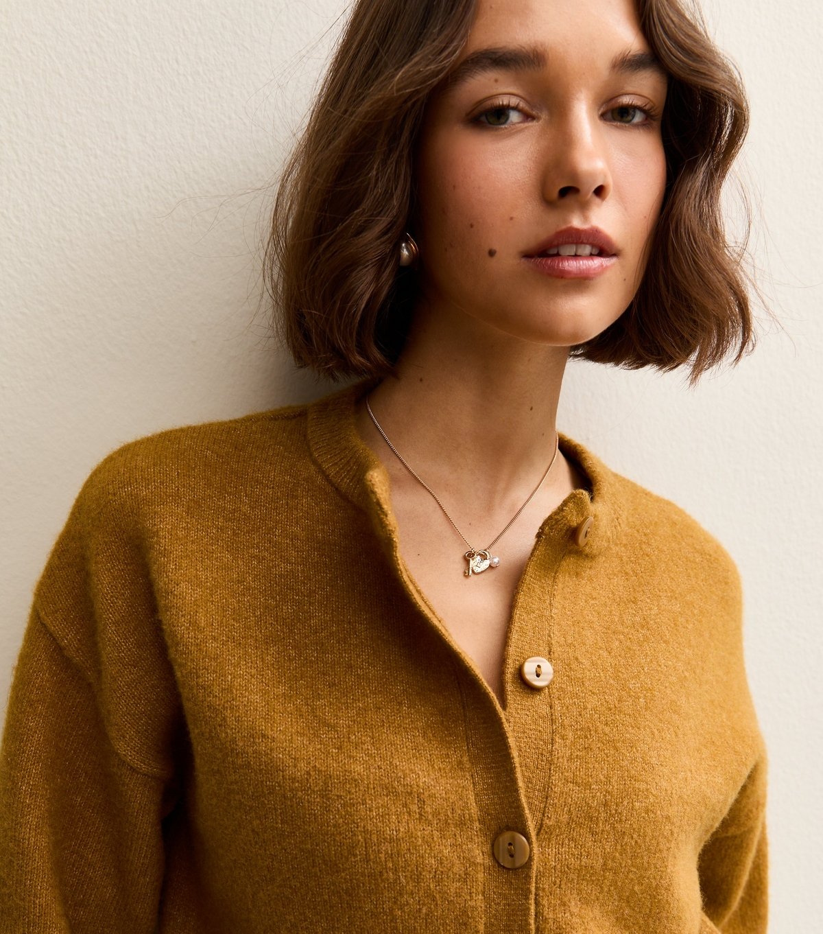 New Look Women's Dark Yellow Crew Neck Knit Cardigan New Look - 3