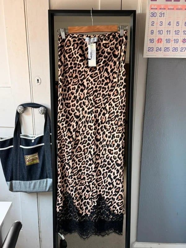 Never Fully Dressed Never Fully Dressed leopard print maxi/midi skirt