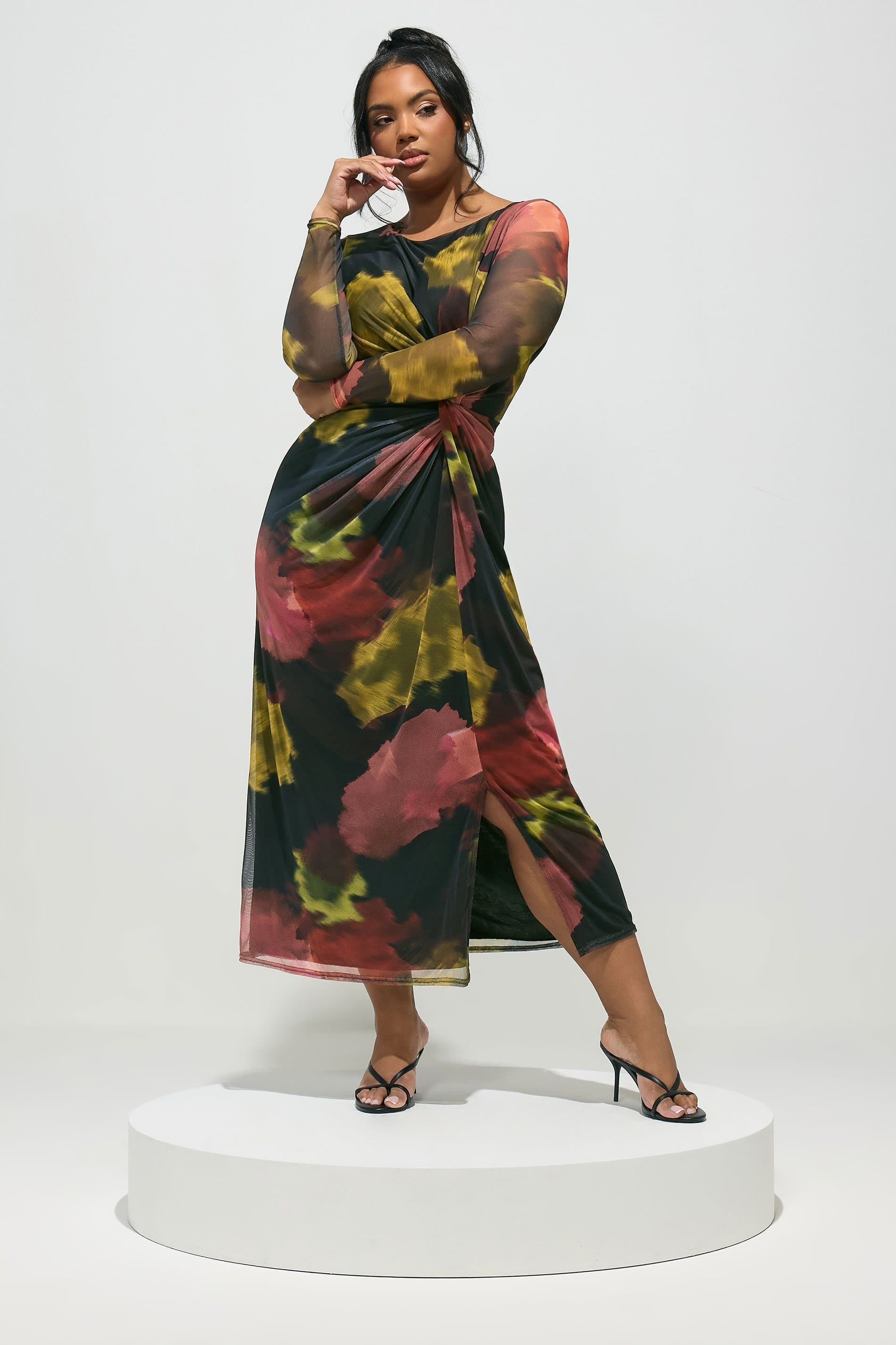 Yours Yours Women's Abstract Knot Maxi Dress