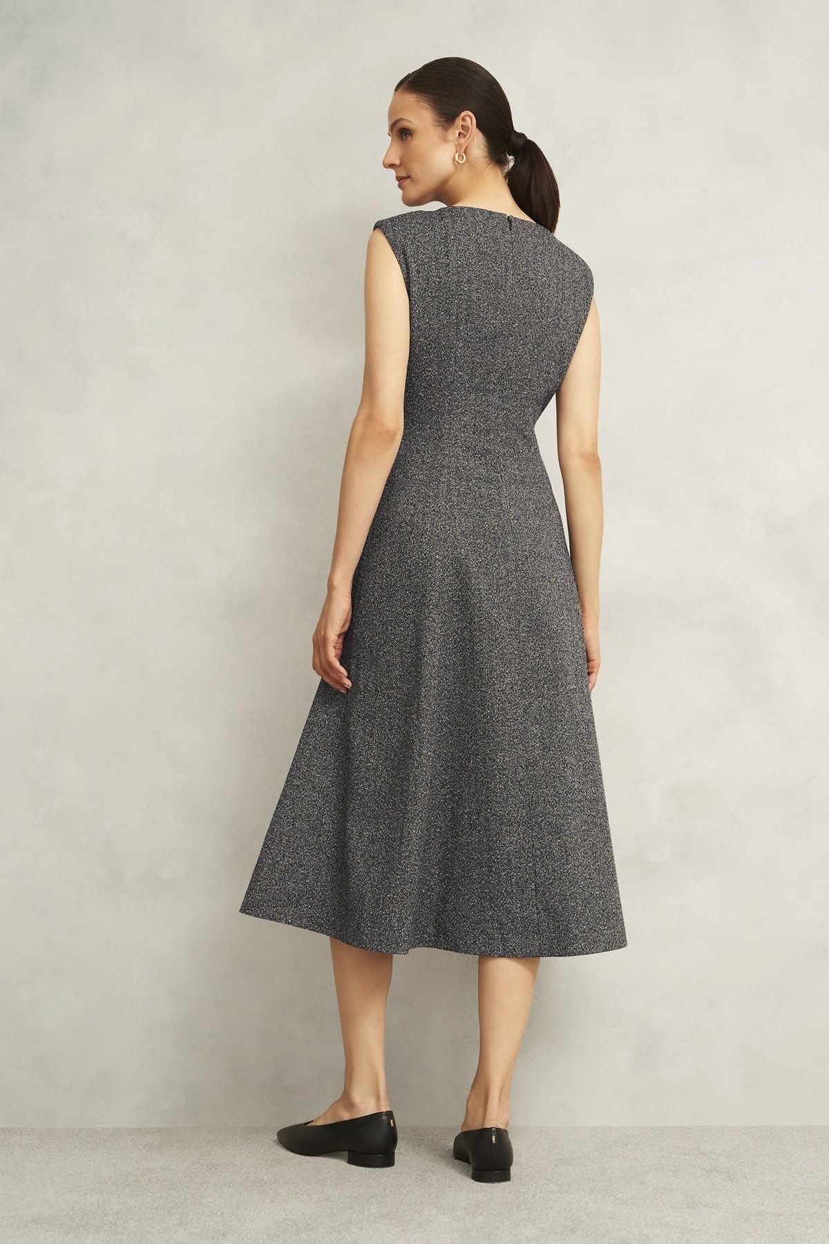Hobbs London Hobbs London Women's Cherie Dress in Charcoal - 4