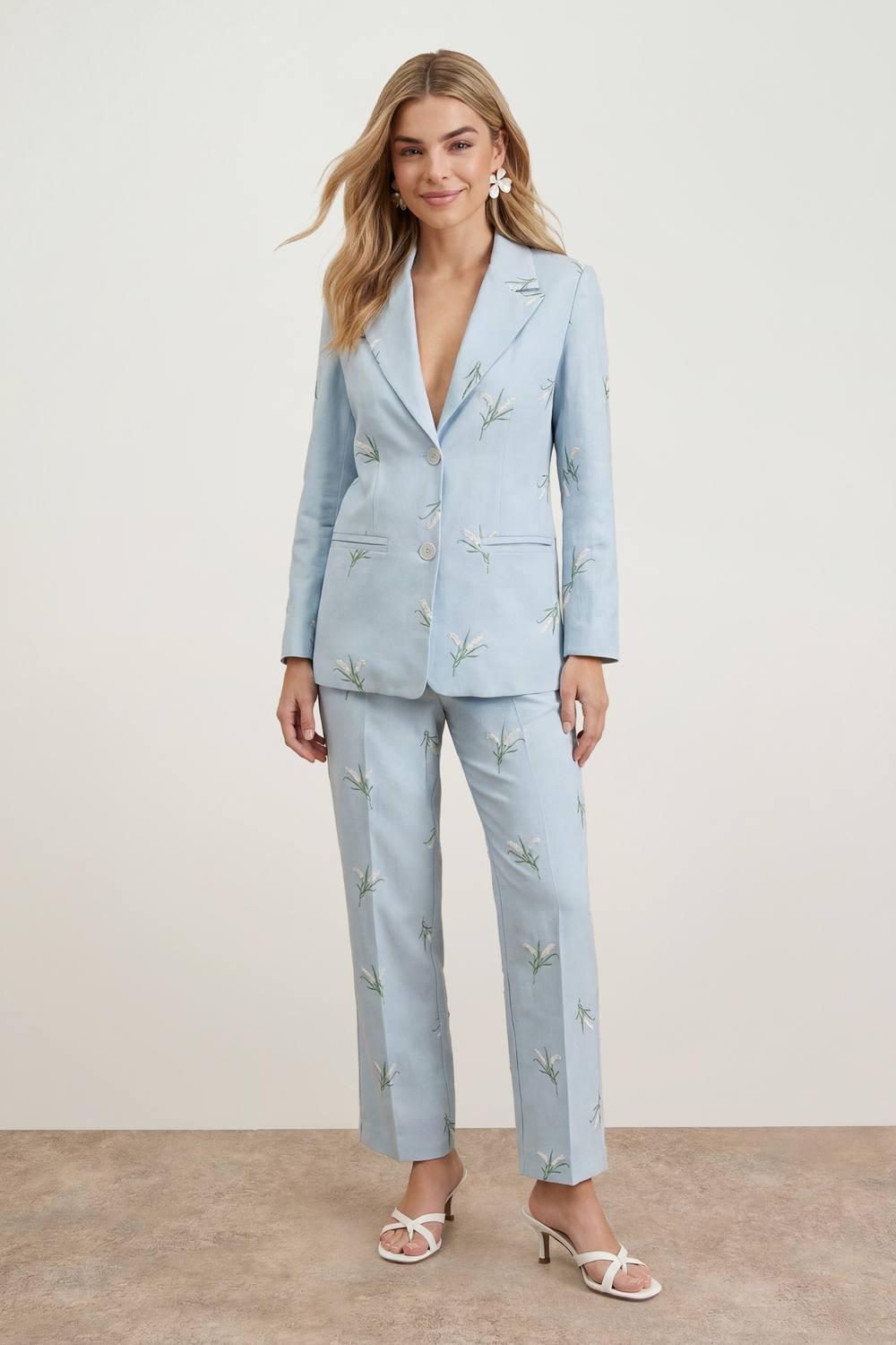 Oasis Oasis Women's Floral Embroidered Tailored Suit Trouser in Pale Blue - 2