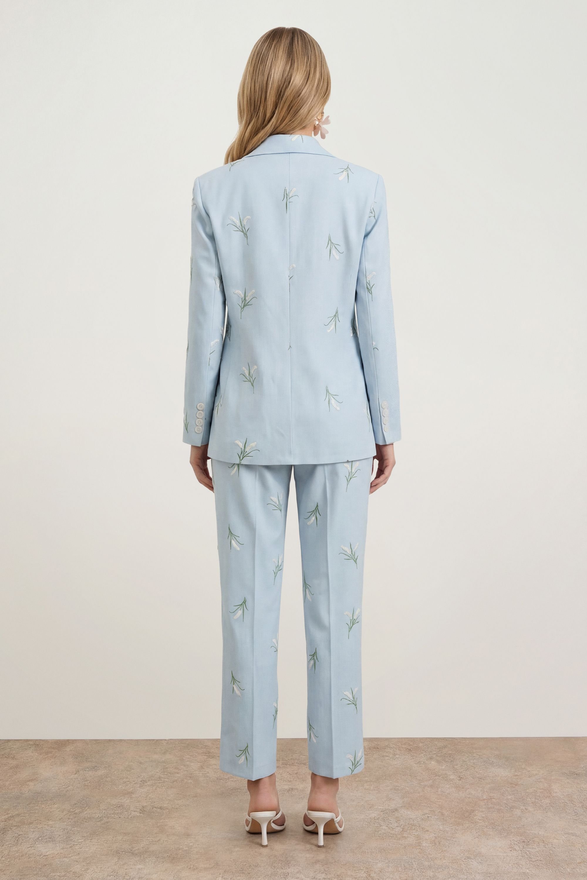 Oasis Oasis Women's Floral Embroidered Tailored Suit Trouser in Pale Blue - 3