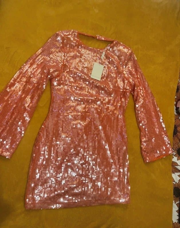Pretty Lavish Pretty lavish Sequin Mini Dress